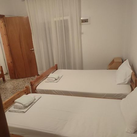 Michalos Apartments Paralía Skotínis Eksteriør billede
