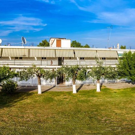 Michalos Apartments Paralía Skotínis Eksteriør billede