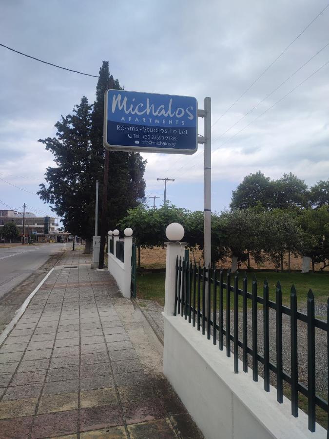 Michalos Apartments Paralía Skotínis Eksteriør billede