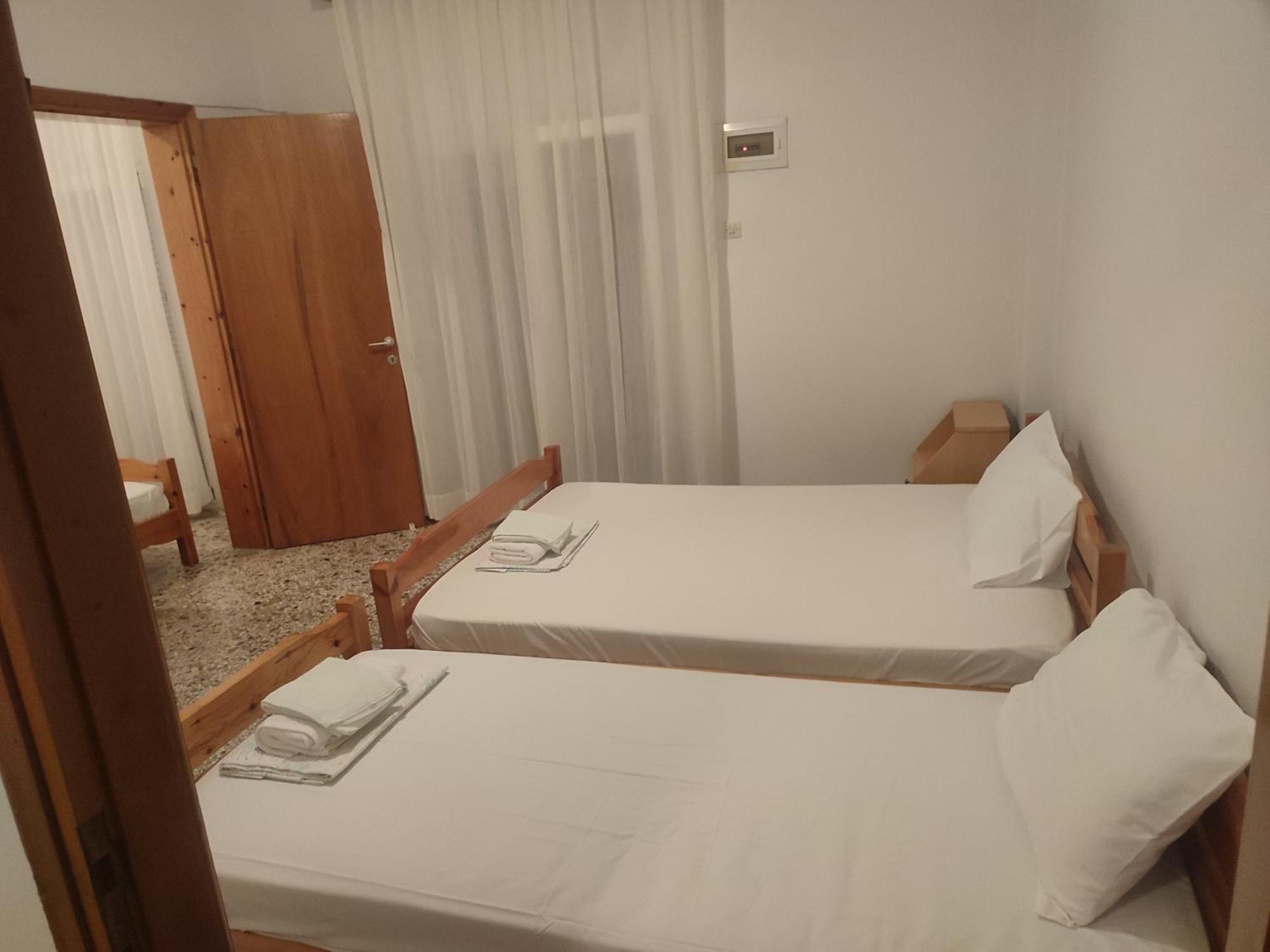 Michalos Apartments Paralía Skotínis Eksteriør billede
