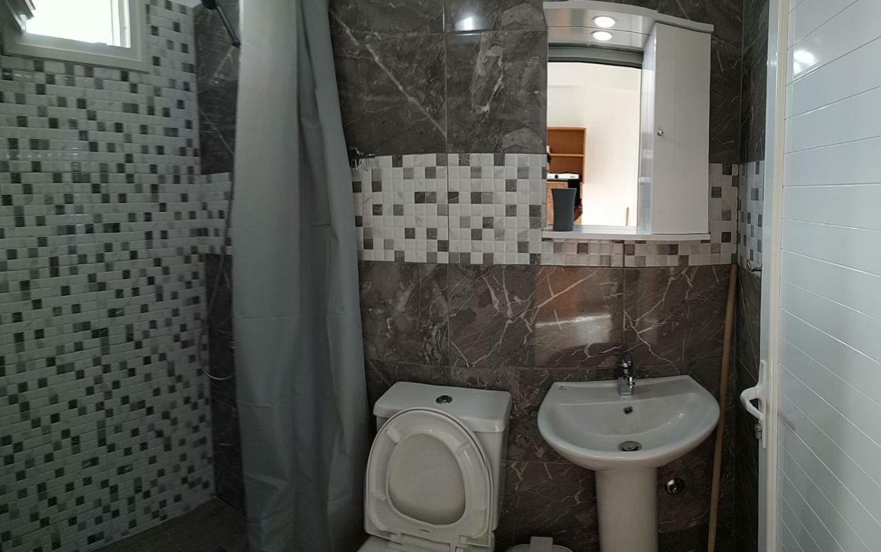 Michalos Apartments Paralía Skotínis Eksteriør billede